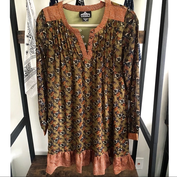 ANGIE Dress Size M, Floral - Picture 2 of 4